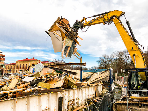 Best Professional Junk Removal  in Greenville, MI